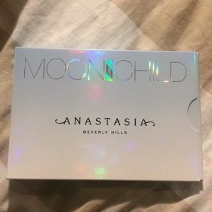 Anastasia Beverly Hills Moonchild Glow Kit